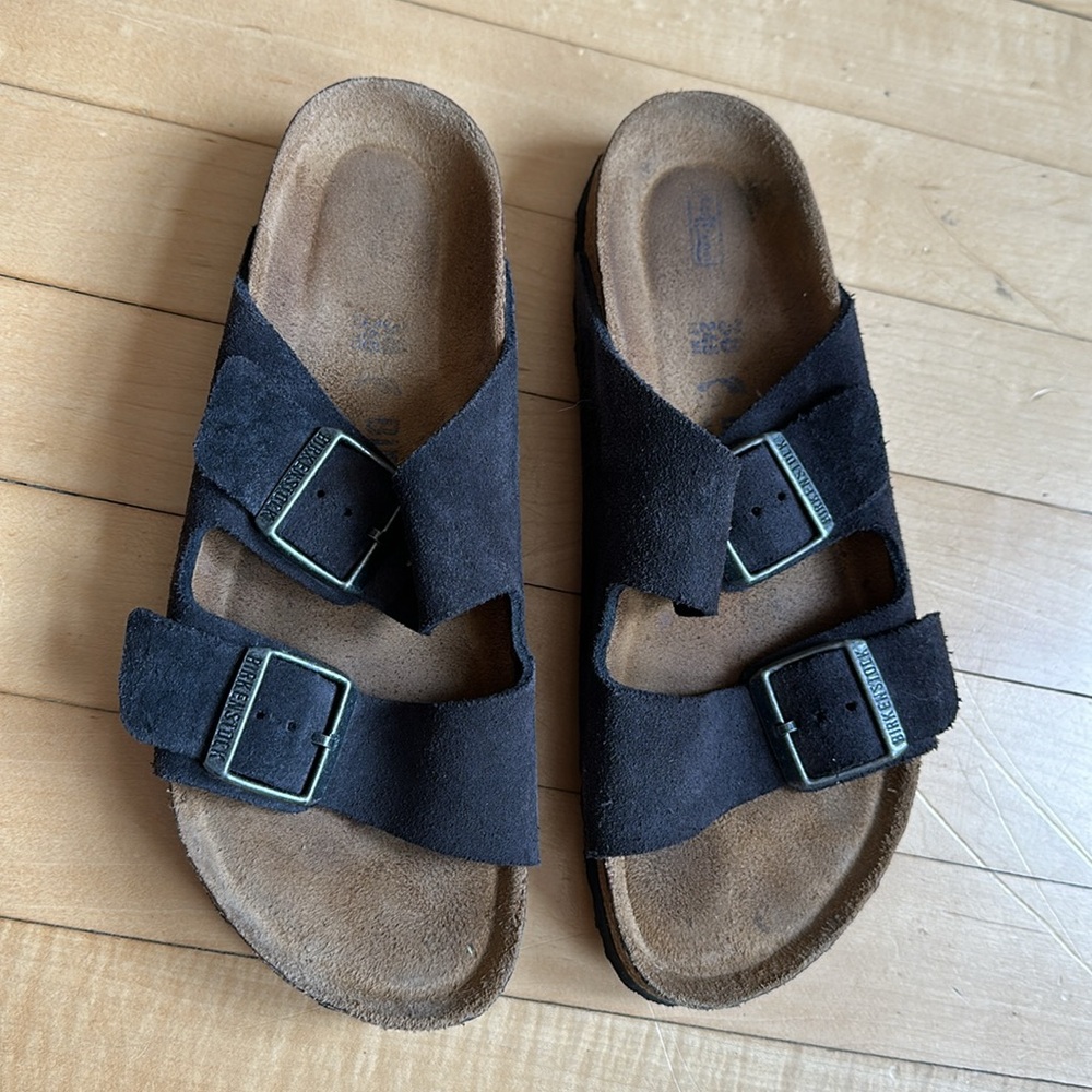Birkenstock • Brown Suede Sandals Size 7 or 38 Narrow - Picture 2 of 10